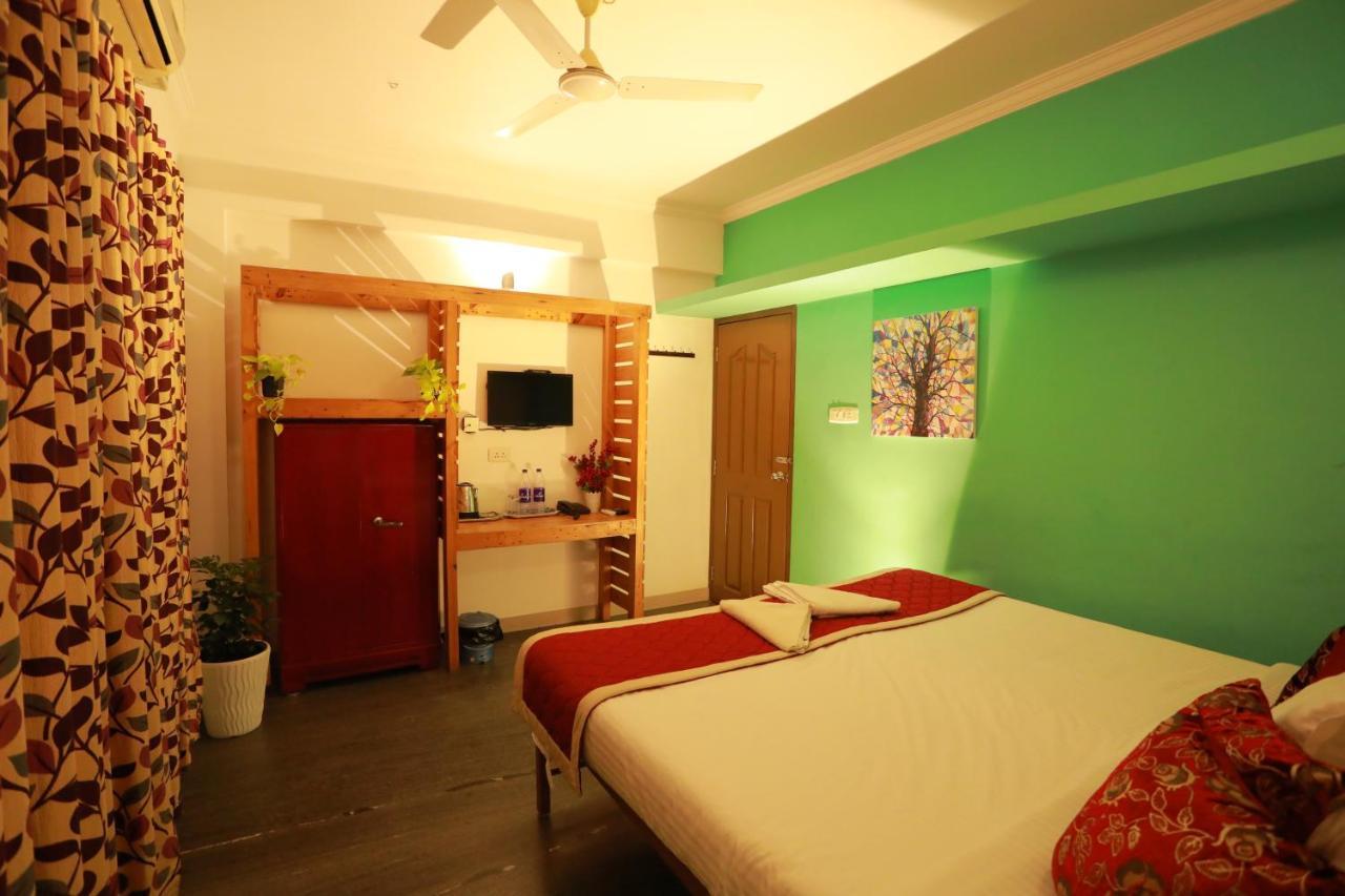 The Waves Fortkochi Exterior photo
