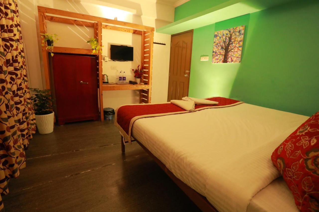 The Waves Fortkochi Exterior photo